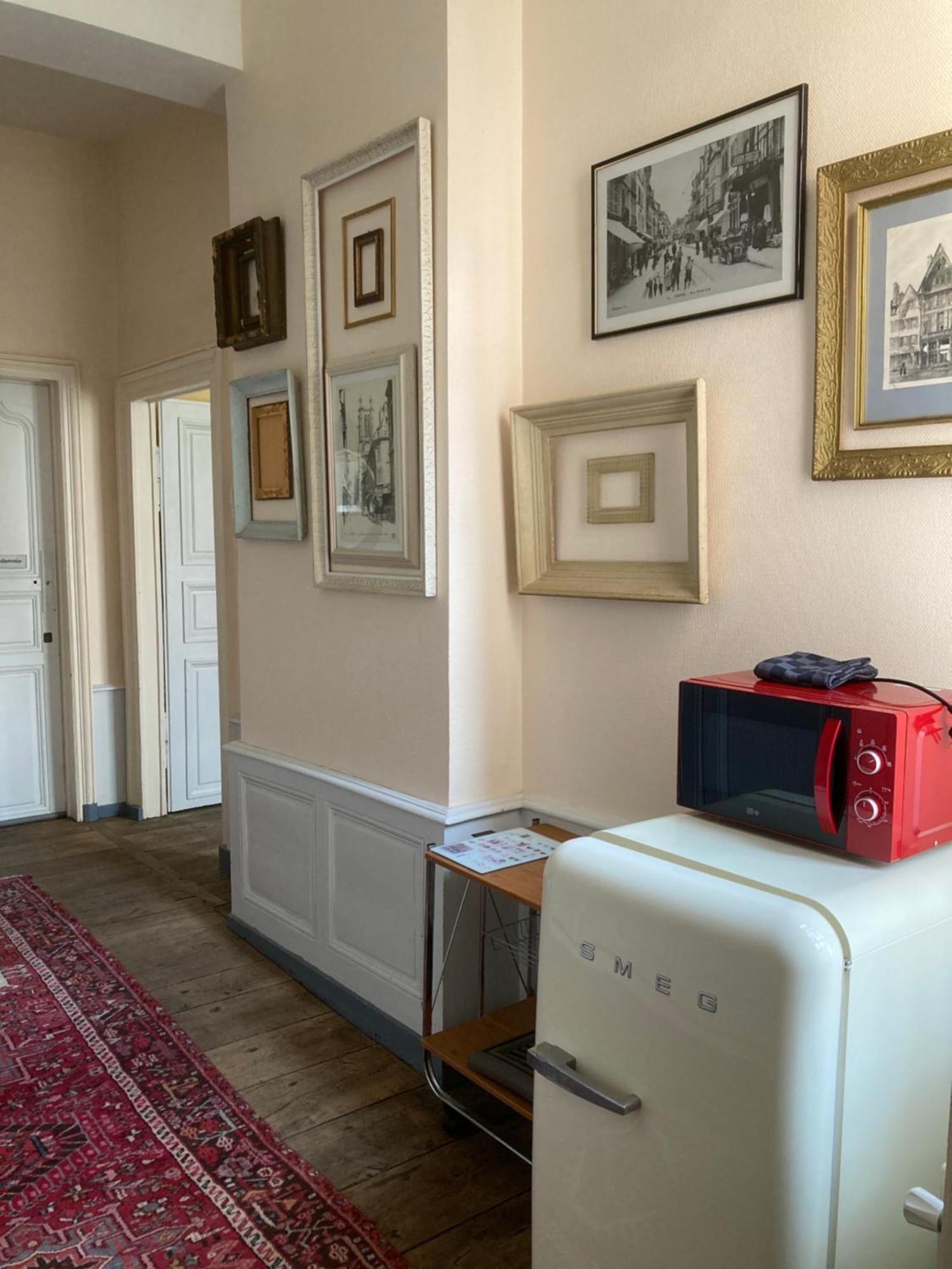La Garconniere Centre Historique Troyes Apartment ภายนอก รูปภาพ